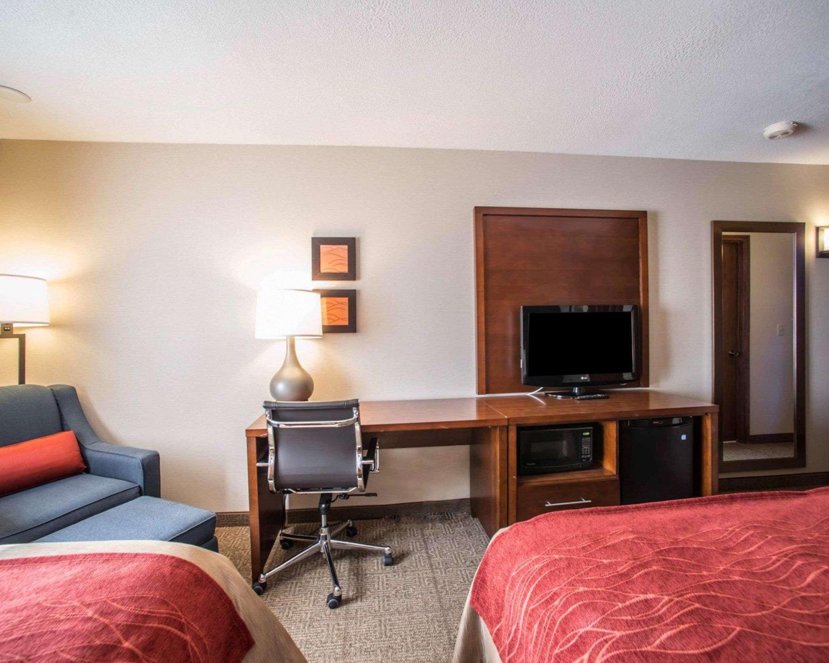 Quality Inn & Suites Boonville - Columbia Exterior foto